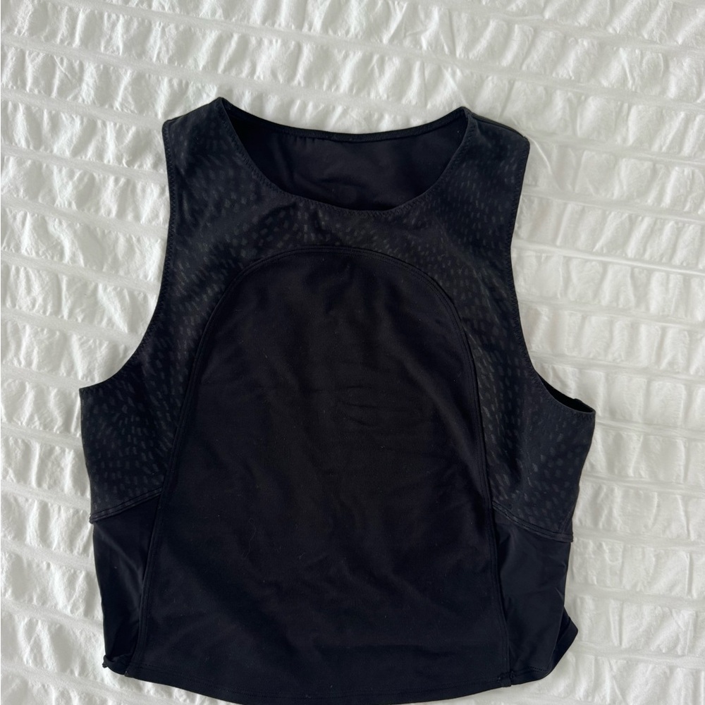 Black Lululemon muscle tank. Reflective sides. Small